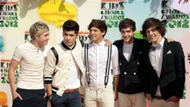 One Direction, from left, Niall Horan, Zayn Malik, Louis Tomlinson, Liam Payne, and Harry Styles at Nickelodeon