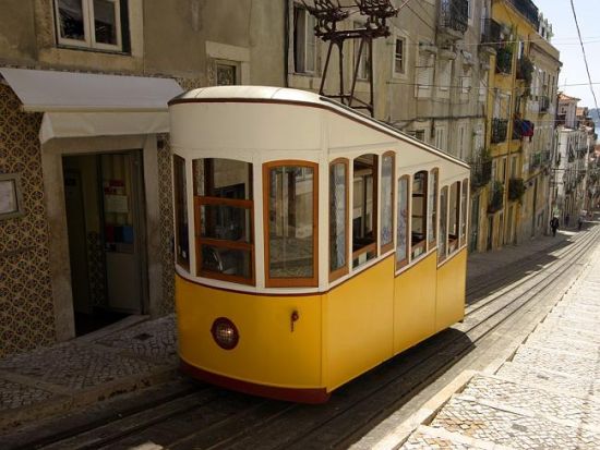 The streets of Lisbon offer a classic backdrop for a spot of romance. Source: ThinkStock