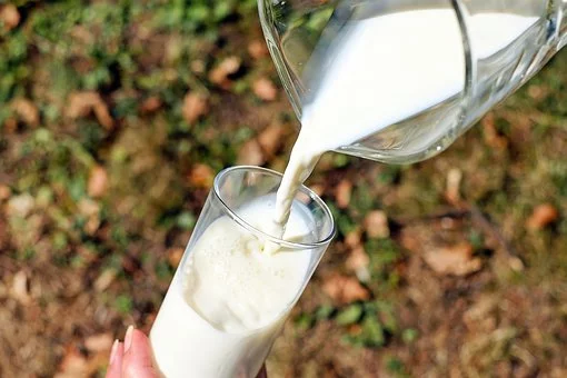 怕怕！喝牛奶会增加患乳腺癌风险！