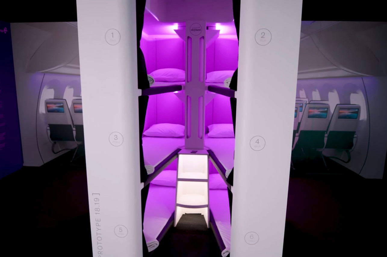 航空公司为经济舱乘客提供小型双层床