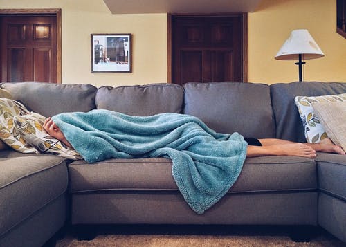 研究表明，如果你不坚持有规律的睡眠，你会损害你的健康