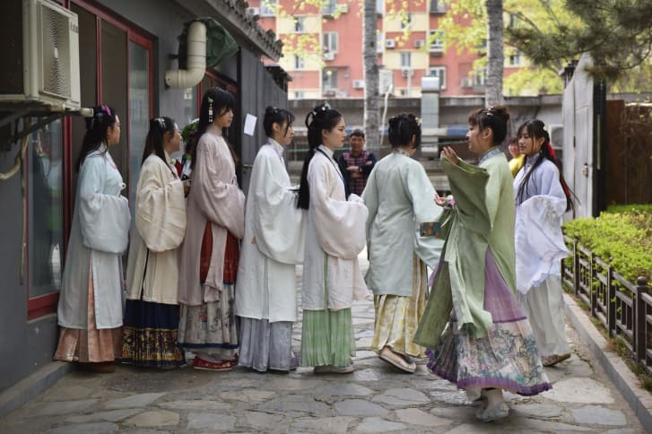 穿着的骄傲:百年中国时尚正在回归
