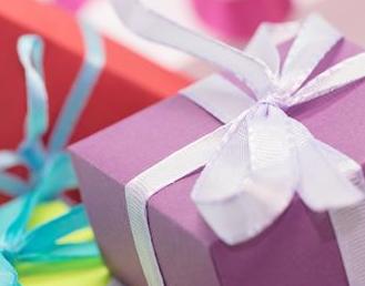 实战口语情景对话：Giving Gifts 送礼物(1)