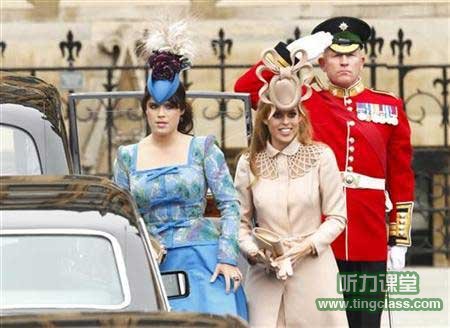 威廉大婚英国公主“马桶帽”网上拍卖